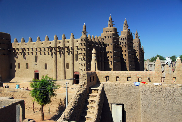 Rooftop view of the Great Mosque, Djenné