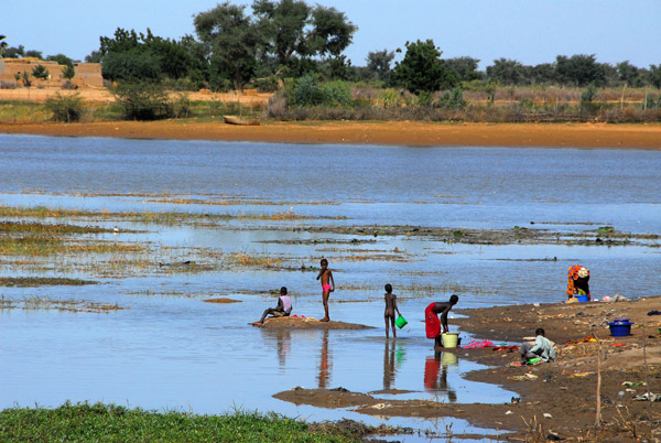 Bani River on the north side of Djenné, Mali