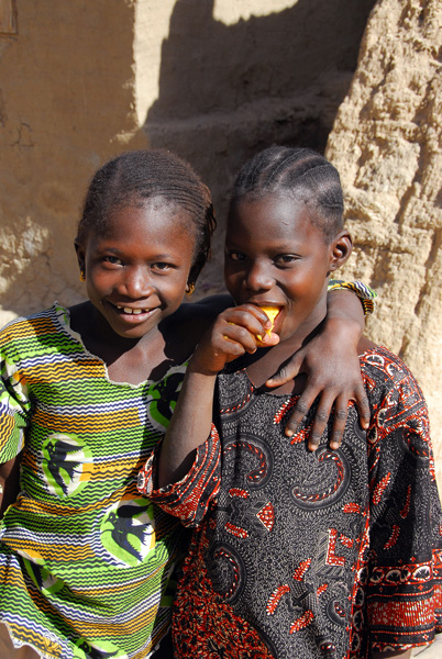 The local kids in Mopti's old town are friendly