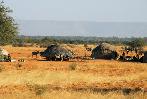Nomad huts, central Mali