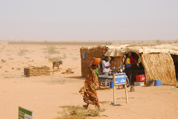 Bambara-Maoundé, Mali, close to the halfway point from Douentza to Timbuktu