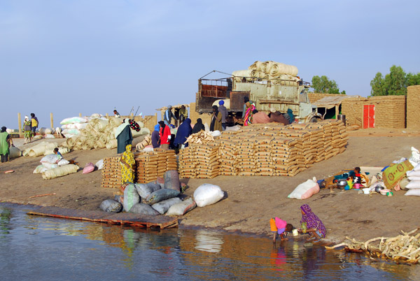 Port of Korioumé, Mali