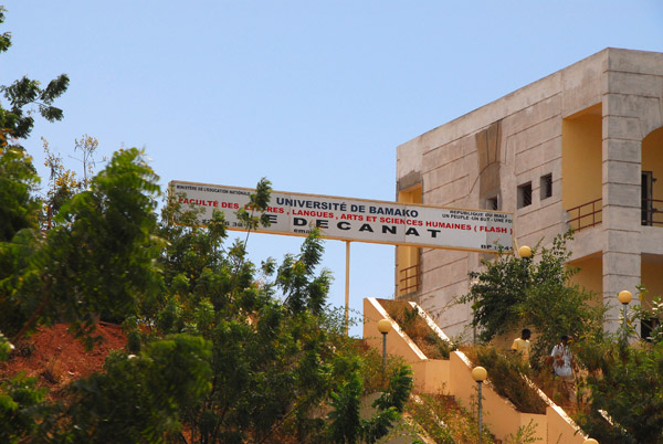 Université de Bamako Faculté des Lettres, Langues, Arts et Sciences Humaines, Le Decanat