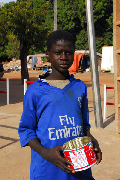 A Fly Emirates boy begging, Bamako