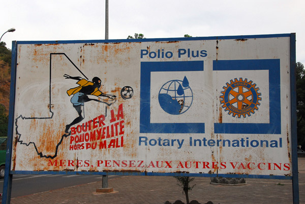 Kick Polio Out of Mali; Mothers, think of other vaccines