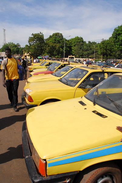 Taxis, Place de la Rébublique, Bamako