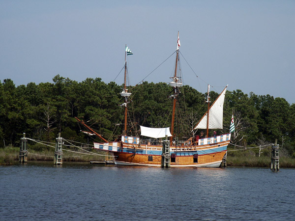 The 69' Elizabeth II, Manteo (Roanoke Island) North Carolina
