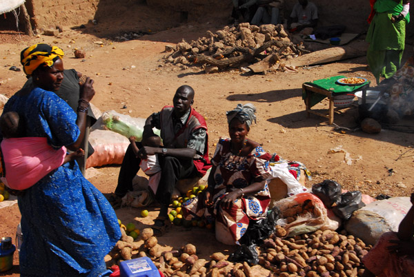 Market day in Marakacongo, a small village between Bamako and Segou