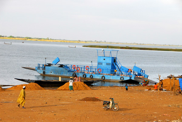 A small river ferry on the Niger, Ségou, Mali