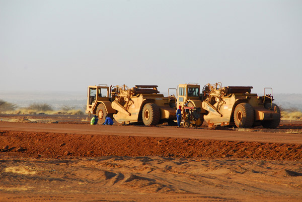 Road construction on the road from Gao towards the Niger border