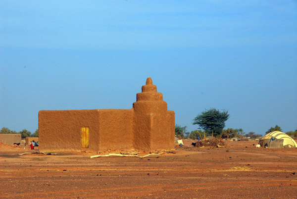 Mosque along the road less than an hour south of Gao, Mali, along the N17