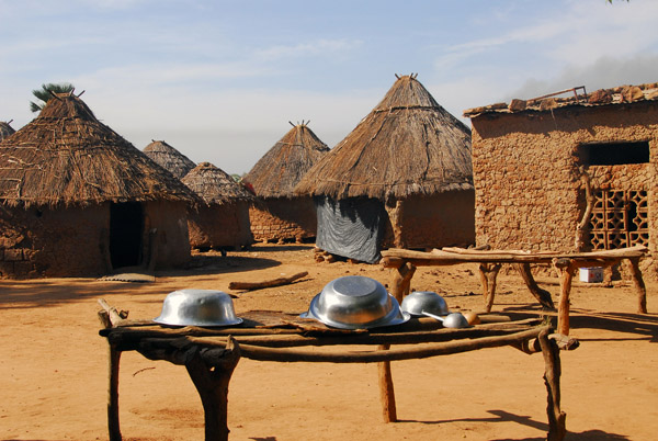 Dishes left out to dry, Dilia, Mali