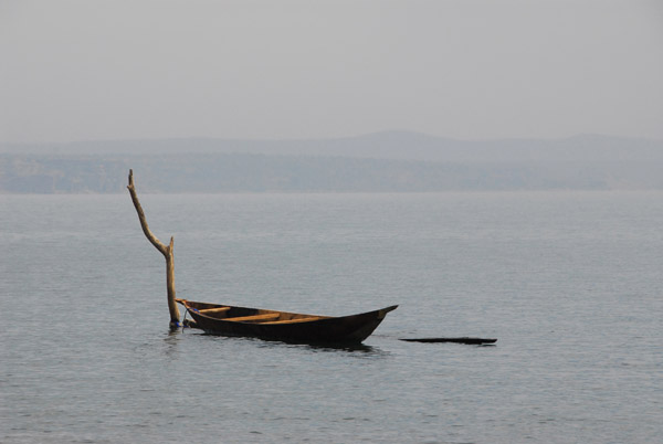 Pirogue tied up on the lake of Manatali, Mali