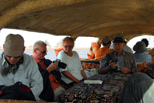 Getting comfy on the pinasse, Mopti
