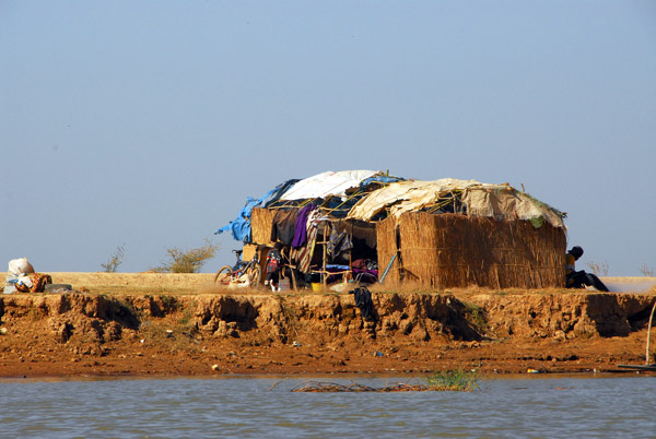 Primitive shelter along the south bank of the Niger River, Mali