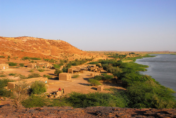 Niger River from a hilltop at Labbézanga, Niger