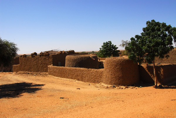Walled compound with round towers, Niger