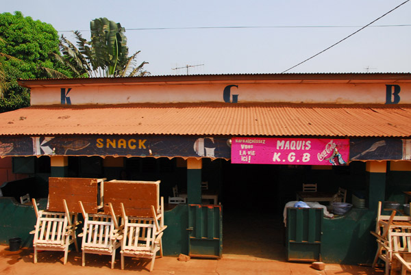 KGB Bar, Route de la Préfecture, Abomey, Bénin