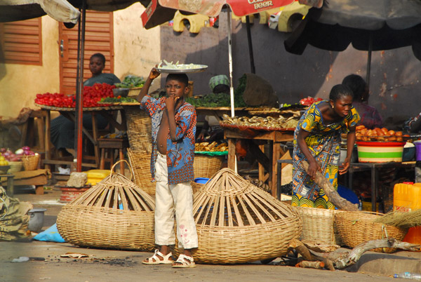 Boy at a roadside market, Parakou, Bénin