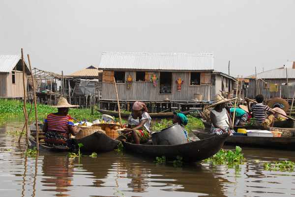 Floating market, Ganvié - the whole village had a bit of a southeast Asian feel
