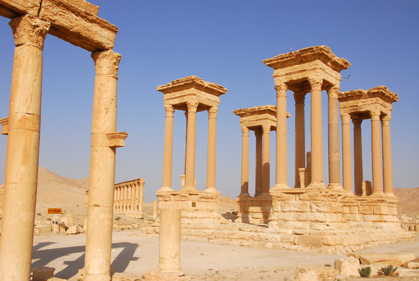 Tetrapylon, the crossroads of Ancient Palmyra