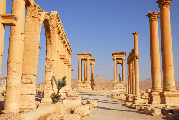 Colonnade leading to the Tetrapylon, Palmyra