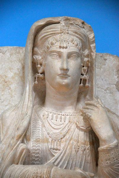 Limestone bust of a wealthy Palmyran woman