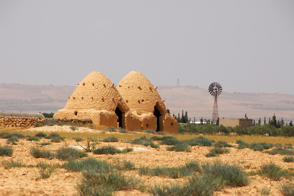 Beehive house, Al-Fruqlos, Syria