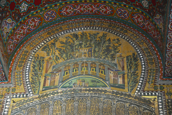Mosaic located above the western gate to the Umayyad Mosque