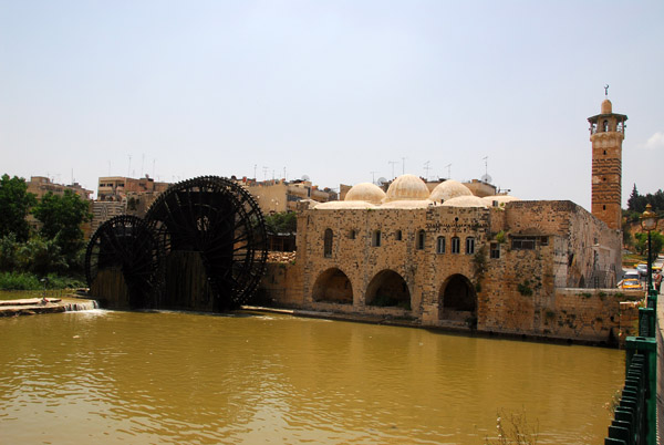 Al-Nouri Mosque and the Orontes River