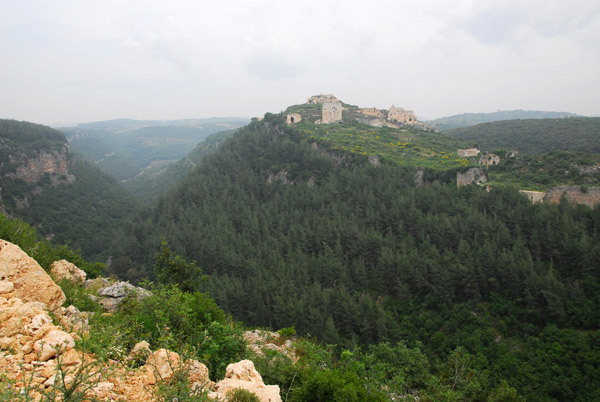 Despite the impressive hilltop location, Saladin conquored the castle in 1188