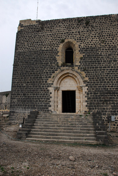 Front entrance, Marqeb Castle chapel