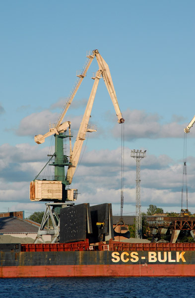 Bulk carrier being loaded, Port of Riga