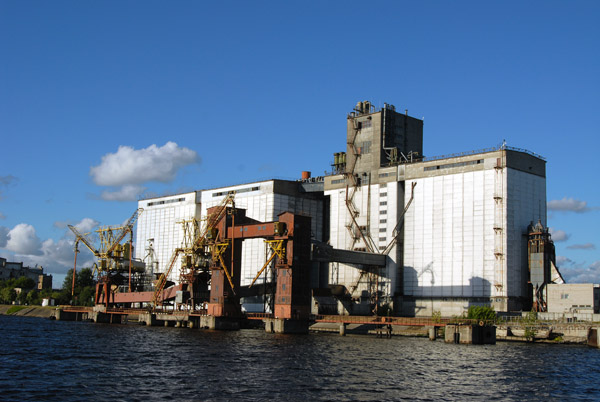 Grain elevators, Port of Riga