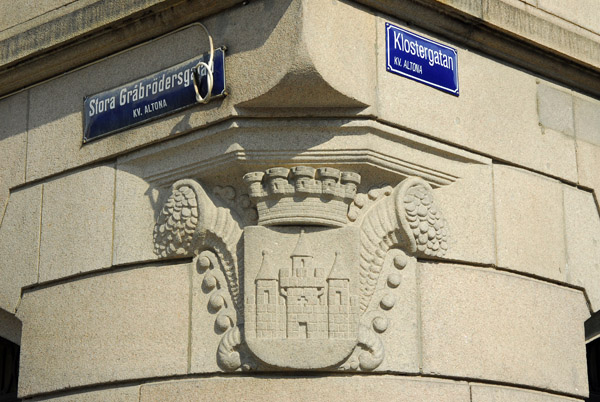 Lund coat-of-arms on the corner of Klostergatan and Stora Grbrdersgaten