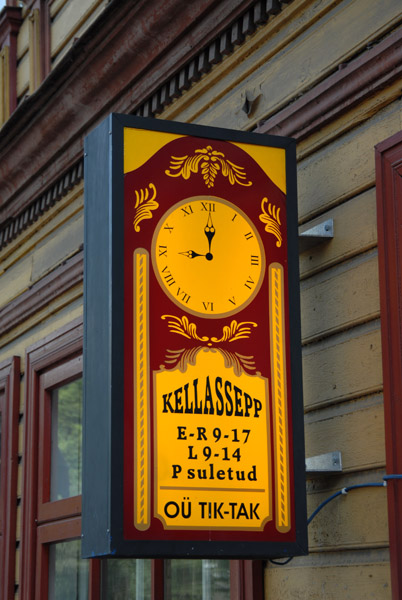 Kellassepp clock shop, Prnu