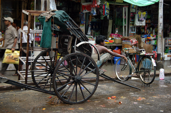 Hand-pulled rickshaw, Calcutta