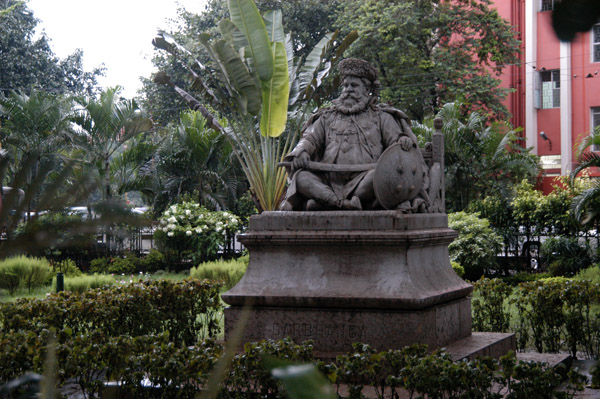 Statue of Maharaja of Darbhanga Lakshmishwar Singh, Dalhousie Square, Calcutta