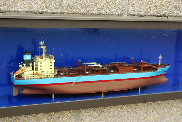 Hans Mærsk - 1993 - LPG/C gas tanker - 160m