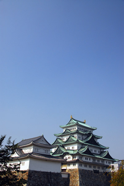 Donjon with blue sky, Nagoya-jo