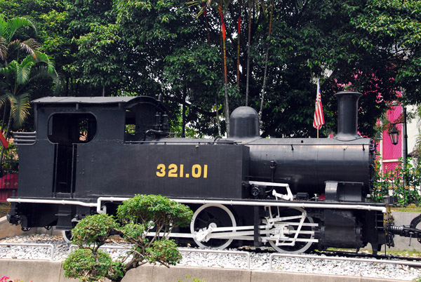 Steam locomotive No.321.01 Class T (Malaysia). National Museum photo ...