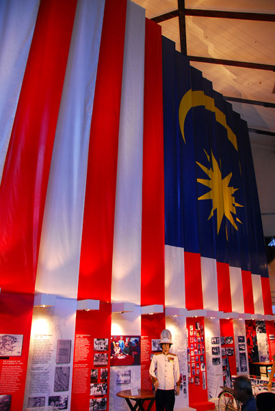 Giant Malaysian flag, National Museum