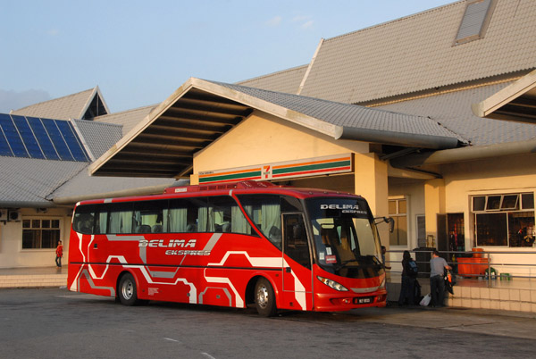 Delma Express bus, Malaysia