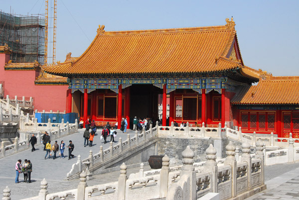 Side gate to the east of the Hall of Supreme Harmony