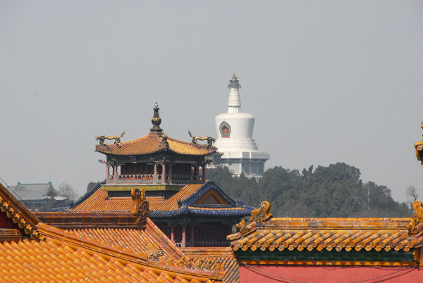 The pagoda of Beihai Park, north of the Forbidden City