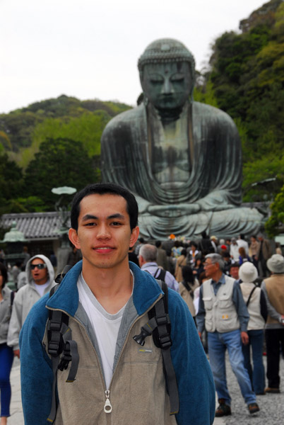 Tan at the Daibutsu of Kamakura