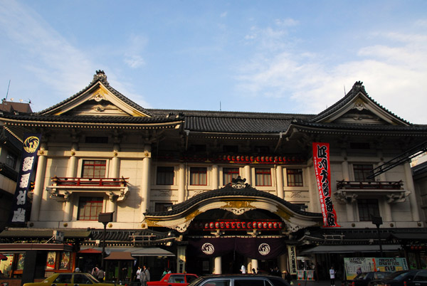 Foreigners can purchase balcony tickets for just one act for a small taste of Kabuki