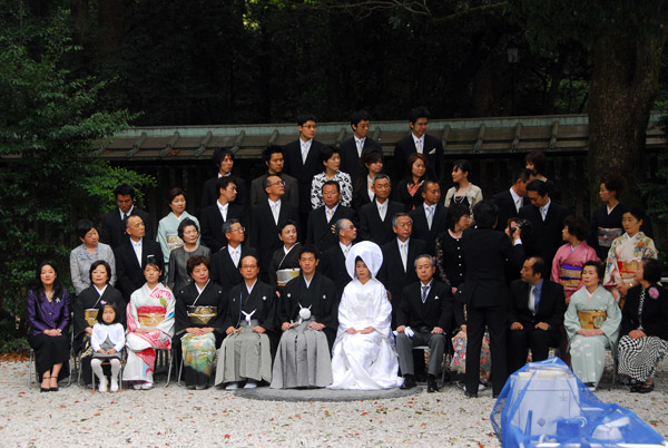 Wedding photos with the whole family, Meiji Shrine, Tokyo