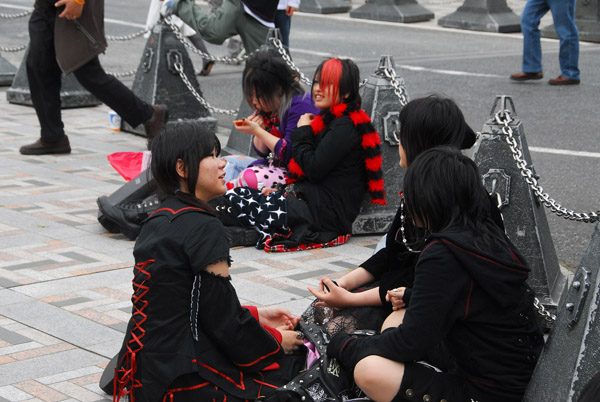 Cos-play-zoku - Costume Play Gang - Sundays near Harajuku JR, Tokyo-Shibuya