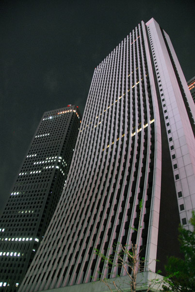 Sompo Japan Building at night - Tokyo, Nishi-shinjuku